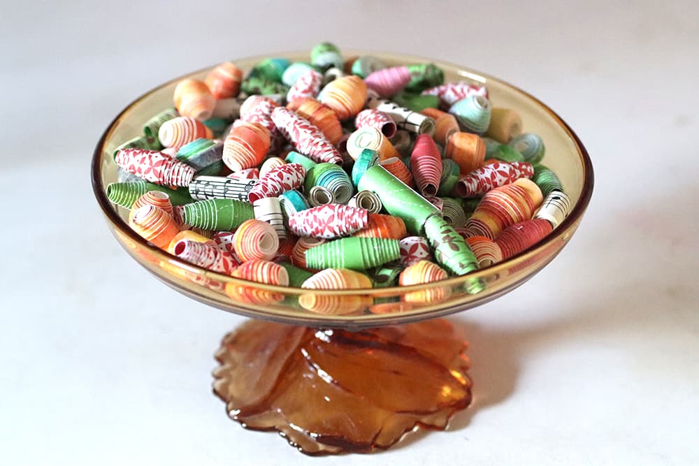 What to make with paper beads- Put them in a bowl for a centerpiece