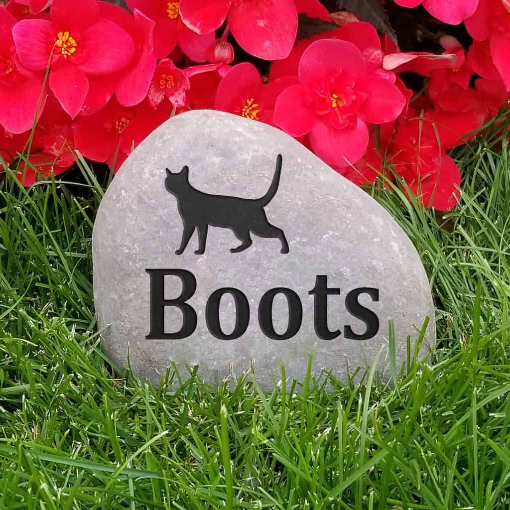 thoughtful pet memorial gifts for someone who lost their pet. Pet memorial stone