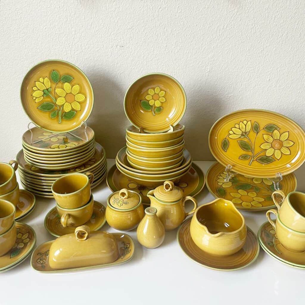 Vintage dinnerware set