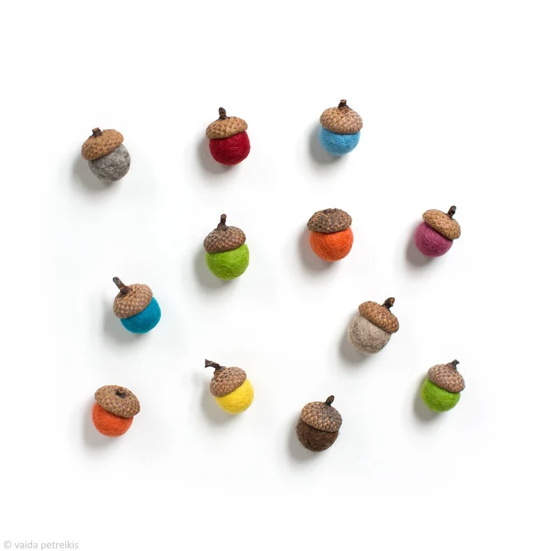 felted acorn magnets