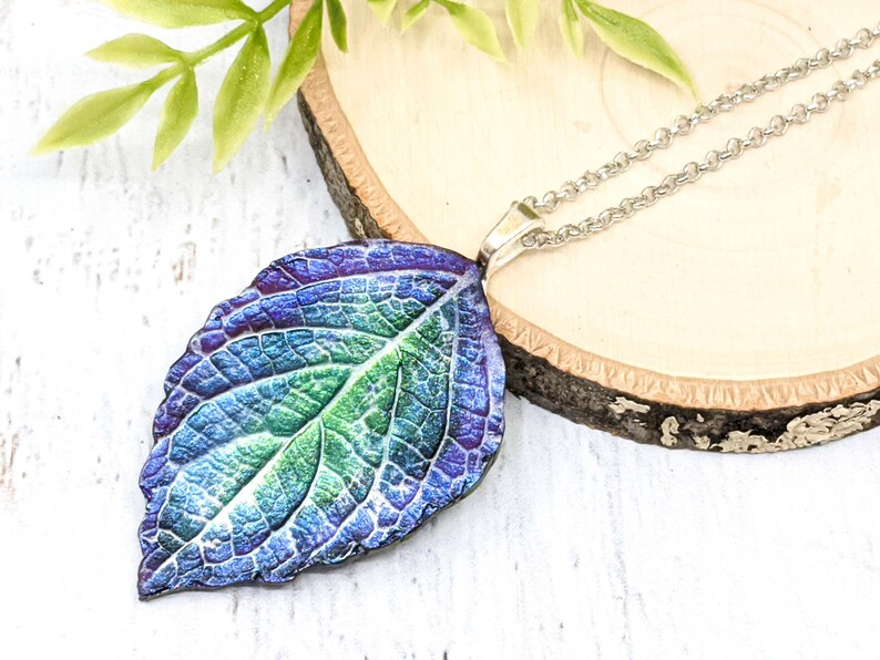 blue and green leaf necklace